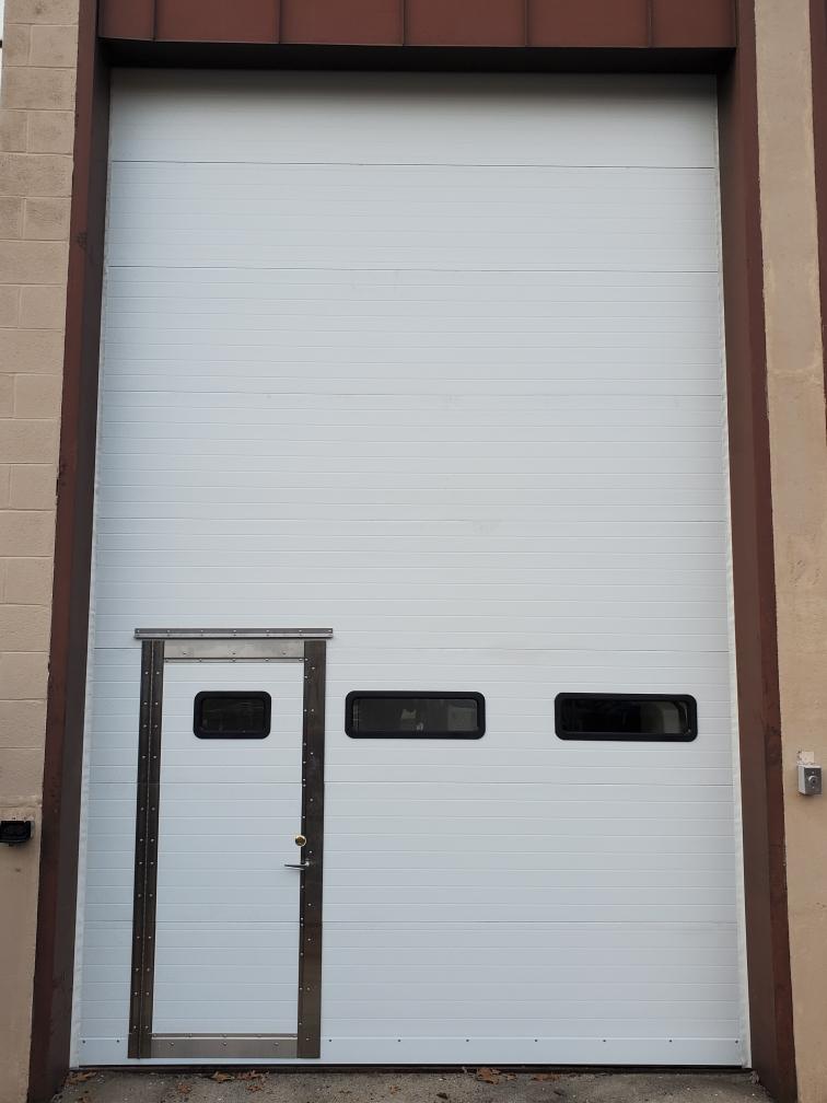 garage doors in Willington, CT