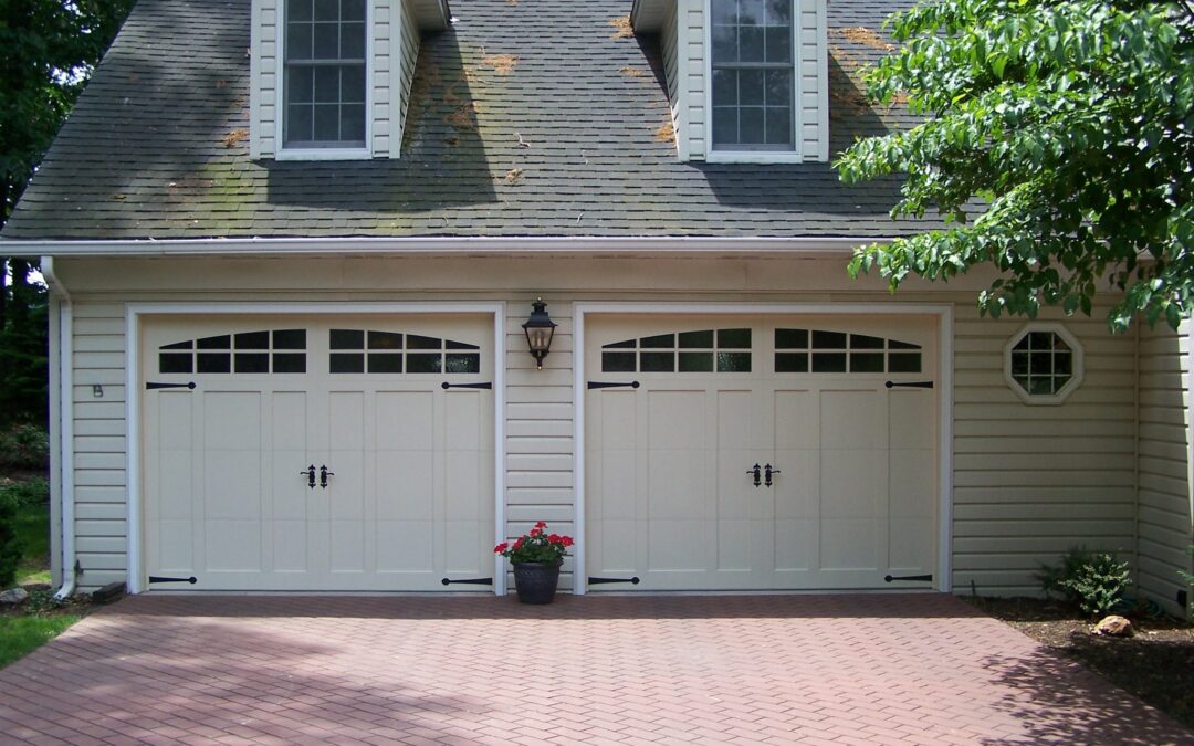 Choosing the Right Garage Door Style to Complement Your Home’s Aesthetic