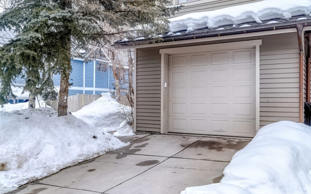 Why Your Garage Door Stops Working in the Winter: New England’s Coldest Problems Solved